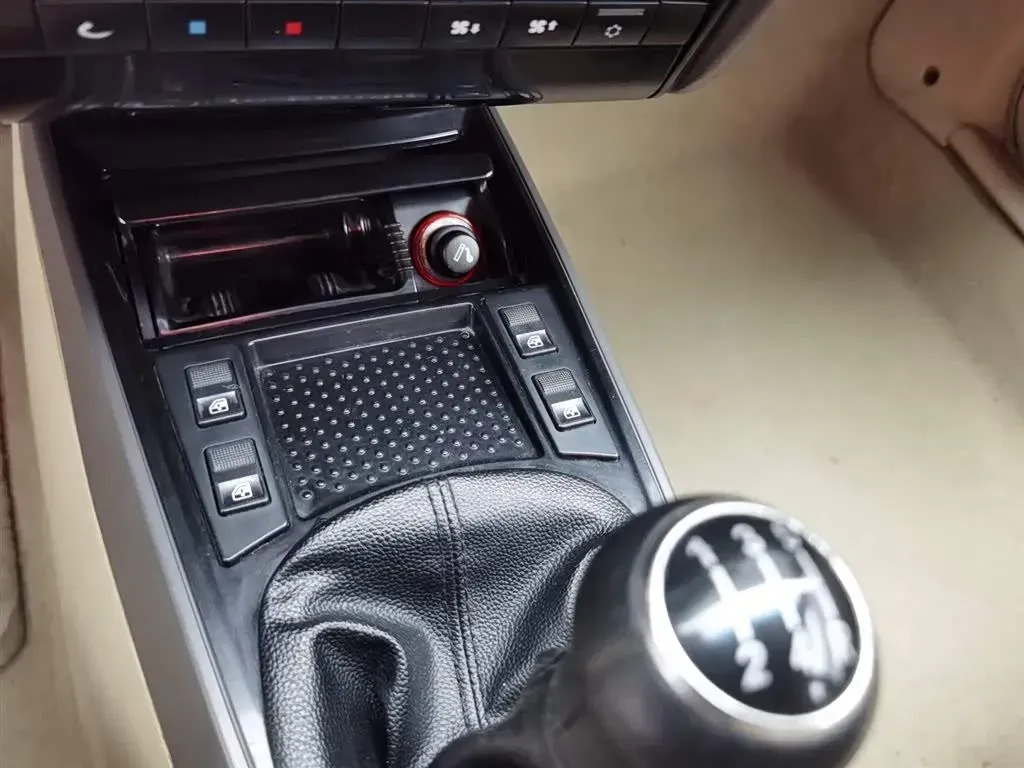 2008 Volkswagen Santana Vista 1.8L 101HP L4 5MT,autocango,china used car exporter,china ev exporter,chinese used car exporter,chinese used ev exporter