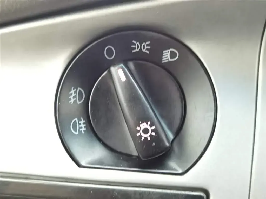 2008 Volkswagen Santana Vista 1.8L 101HP L4 5MT,autocango,china used car exporter,china ev exporter,chinese used car exporter,chinese used ev exporter