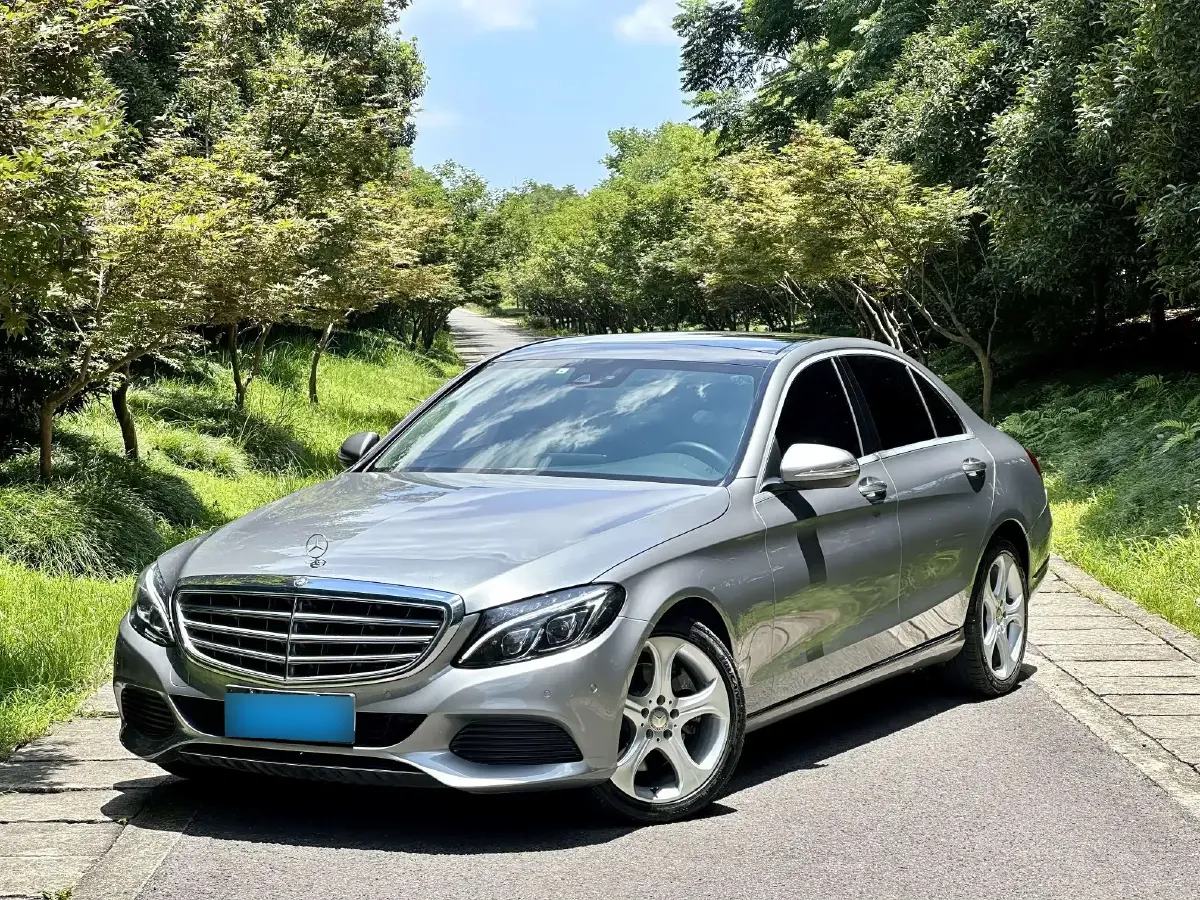2015 Mercedes-Benz C Class 2.0T 211HP L4 7AT