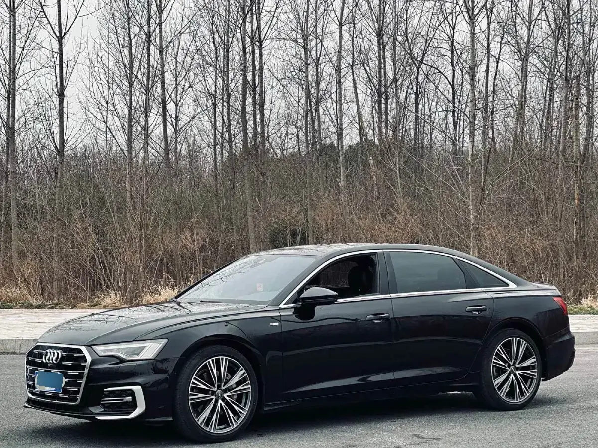 2022 Audi A6L 2.0T 224HP L4 7DCT