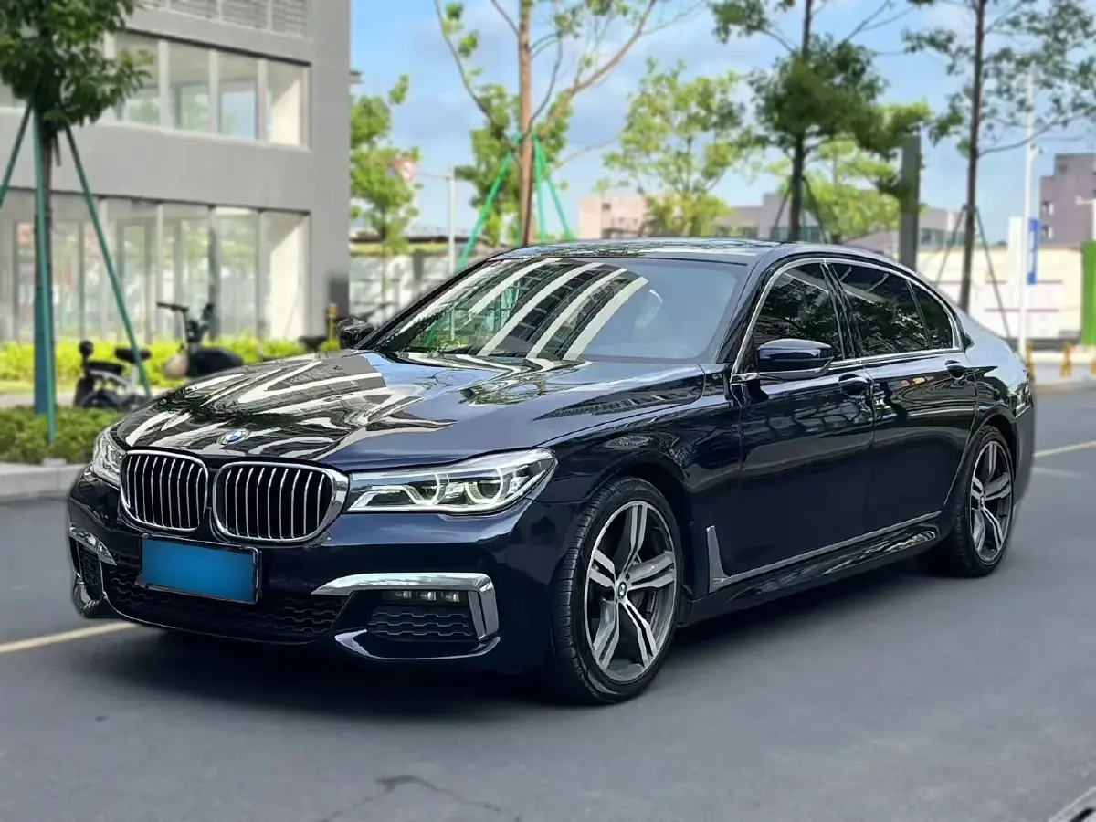 2018 BMW 7 Series 3.0T 326HP L6 8AT