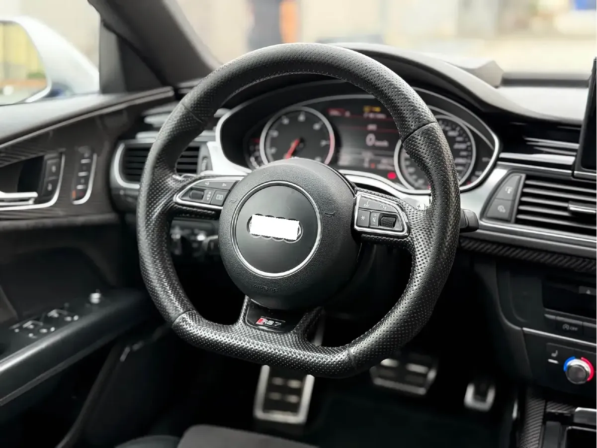 2014 Audi RS 7 4.0T 560HP V8 8AT,autocango,china used car exporter,china ev exporter,chinese used car exporter,chinese used ev exporter