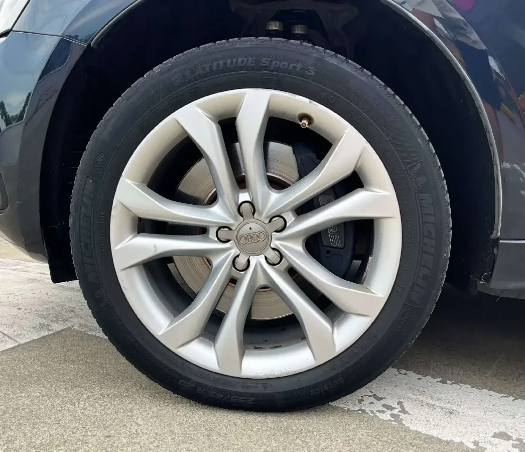 2014 Audi SQ5 3.0T 354HP V6 8AT,autocango,china used car exporter,china ev exporter,chinese used car exporter,chinese used ev exporter