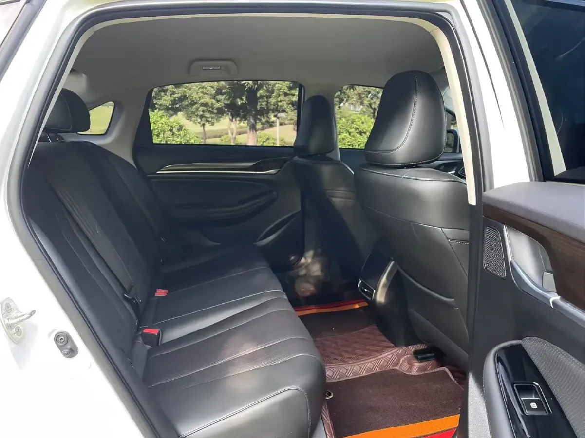 2022 GAC Trumpchi GA6 1.5T 169HP L4 6AT,autocango,china used car exporter,china ev exporter,chinese used car exporter,chinese used ev exporter