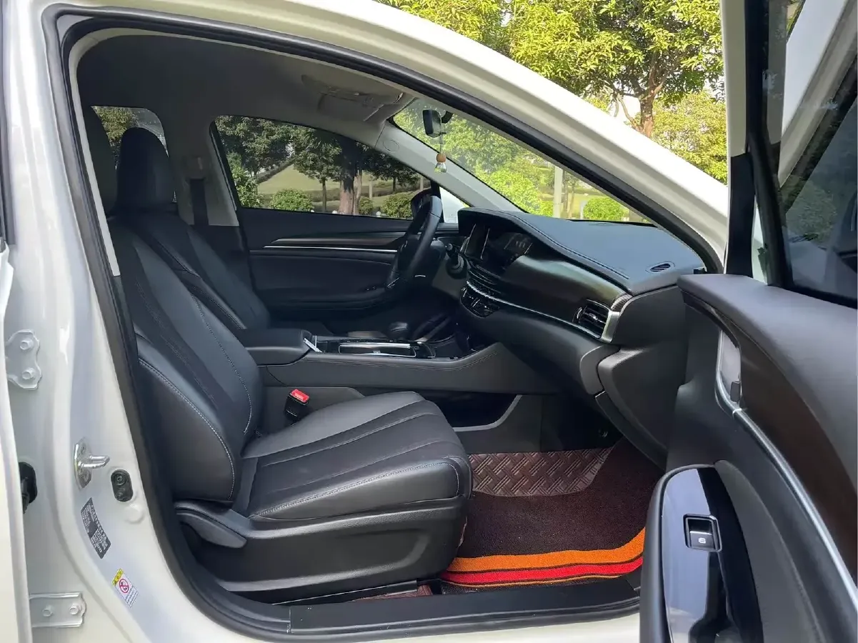 2022 GAC Trumpchi GA6 1.5T 169HP L4 6AT,autocango,china used car exporter,china ev exporter,chinese used car exporter,chinese used ev exporter