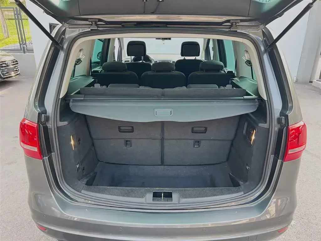 2013 Volkswagen Sharan 1.8T 160HP L4 6DCT,autocango,china used car exporter,china ev exporter,chinese used car exporter,chinese used ev exporter