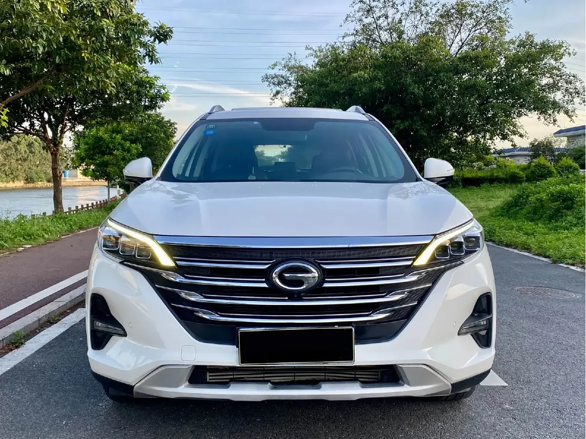 2019 GAC Trumpchi GS5 1.5T 169HP L4 6AT,autocango,china used car exporter,china ev exporter,chinese used car exporter,chinese used ev exporter