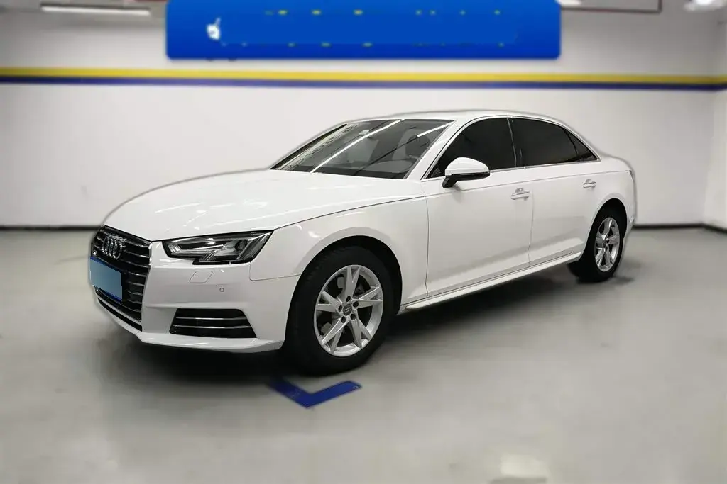2018 Audi A4L 2.0T 190HP L4 7DCT