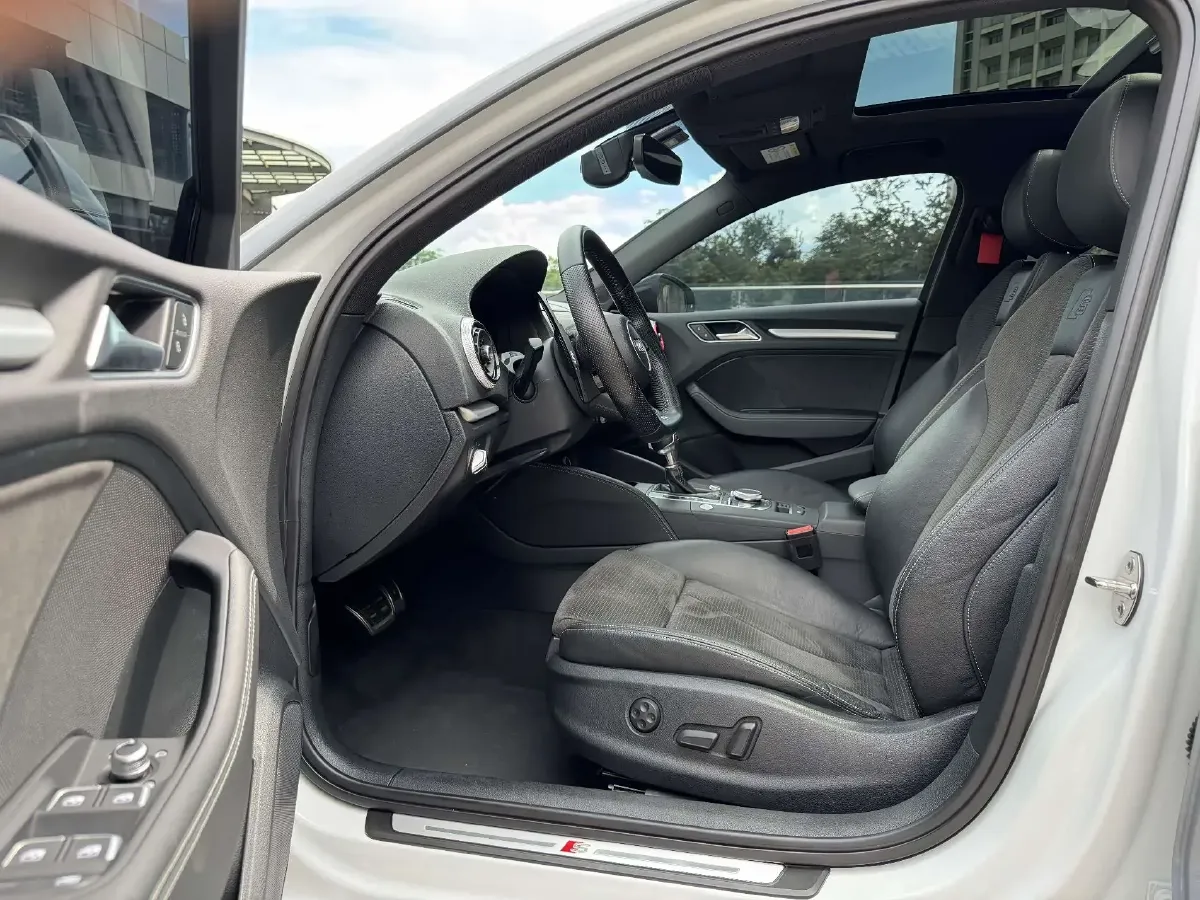 2017 Audi S3 2.0T 290HP L4 7DCT,autocango,china used car exporter,china ev exporter,chinese used car exporter,chinese used ev exporter