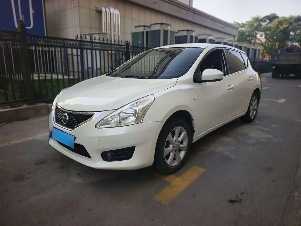 2014 Nissan Tiida 1.6L 126HP L4 CVT