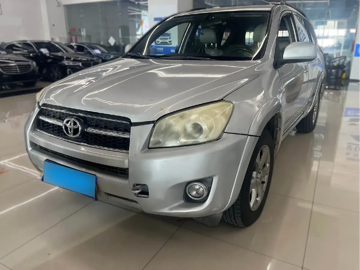 2009 Toyota RAV4 2.4L 170HP L4 5MT