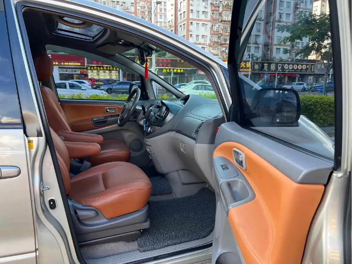2004 Toyota Previa 2.4L 156HP L4 4AT,autocango,china used car exporter,china ev exporter,chinese used car exporter,chinese used ev exporter