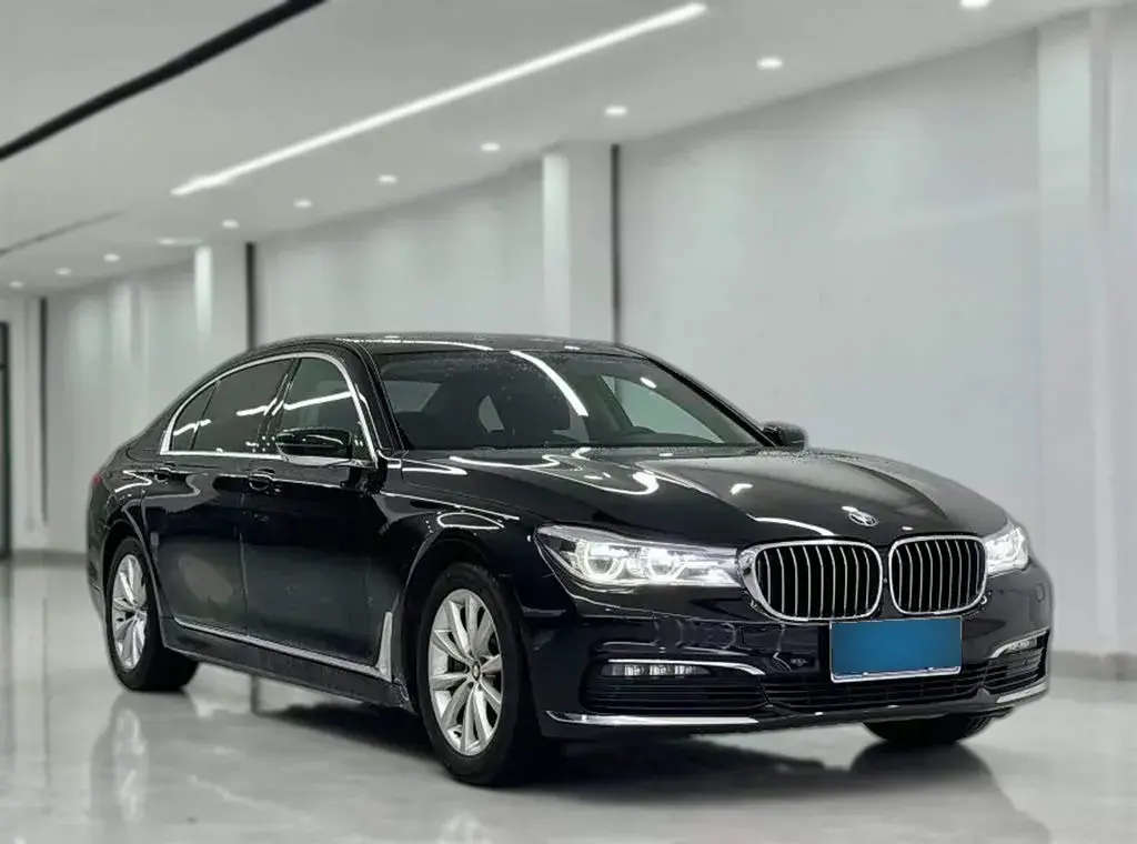 2016 BMW 7 Series 2.0T 258HP L4 8AT