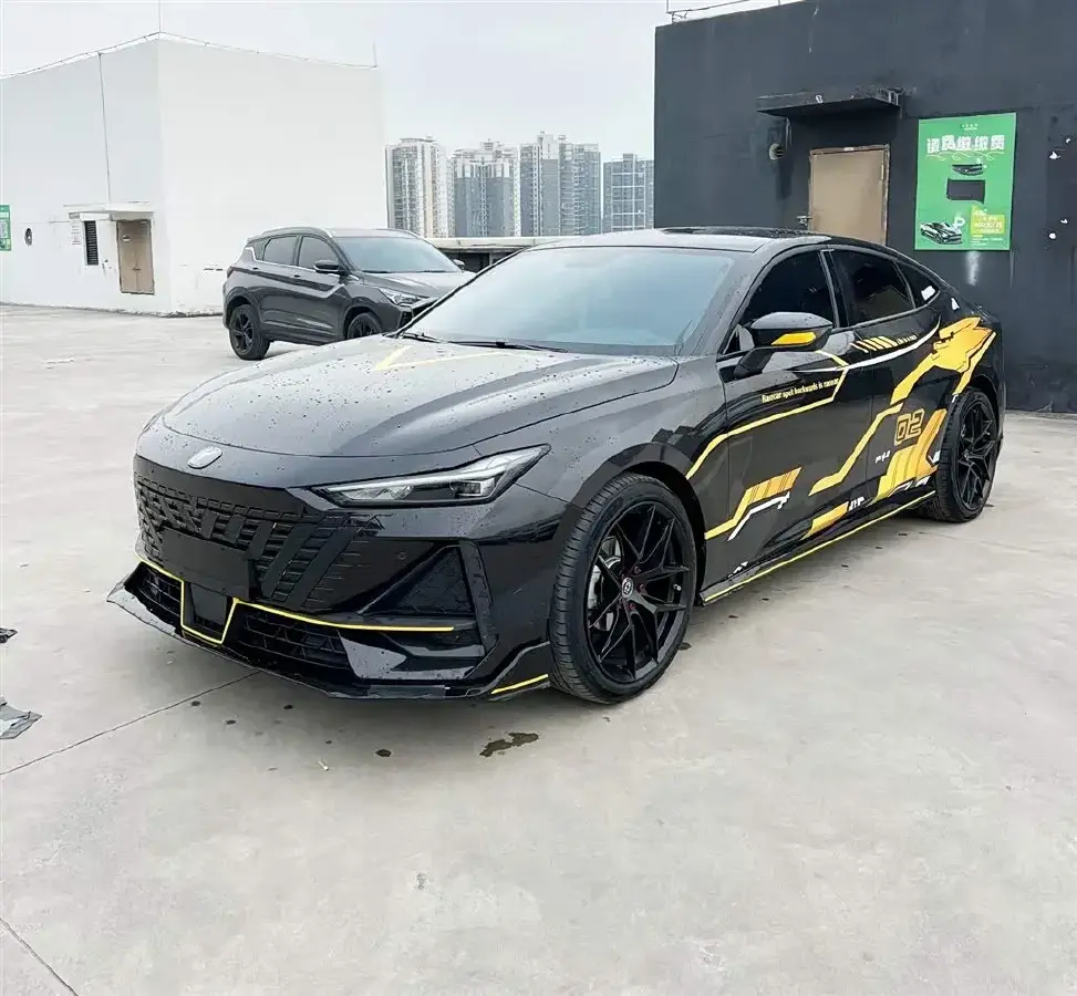 2022 ChangAn UNI-V 1.5T 188HP L4 7DCT