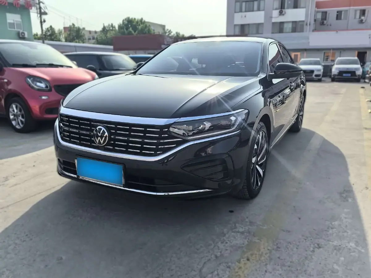 2023 Volkswagen Passat 2.0T 186HP L4 7DCT