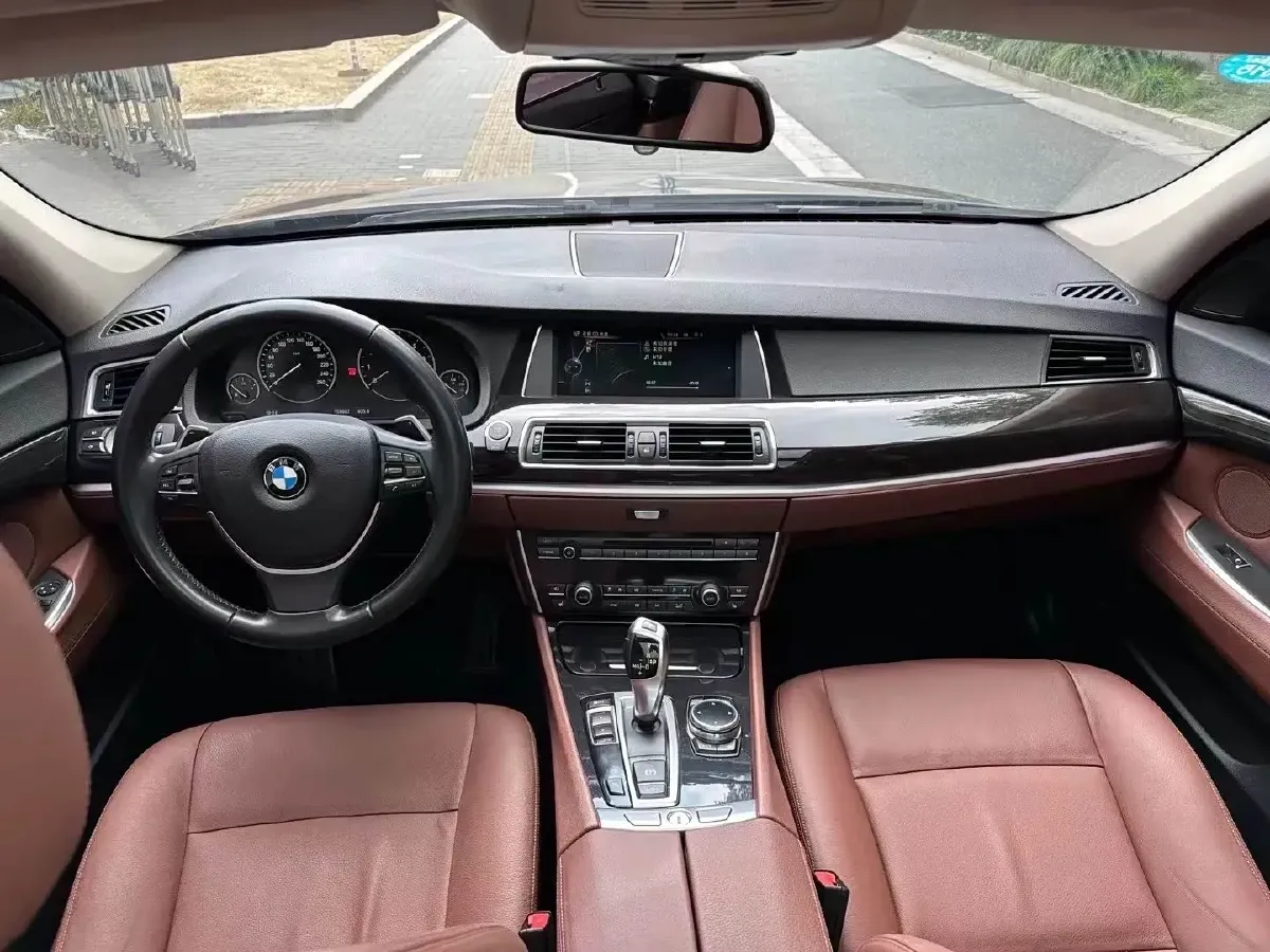 2014 BMW 5 Series GT 3.0T 306HP L6 8AT,autocango,china used car exporter,china ev exporter,chinese used car exporter,chinese used ev exporter