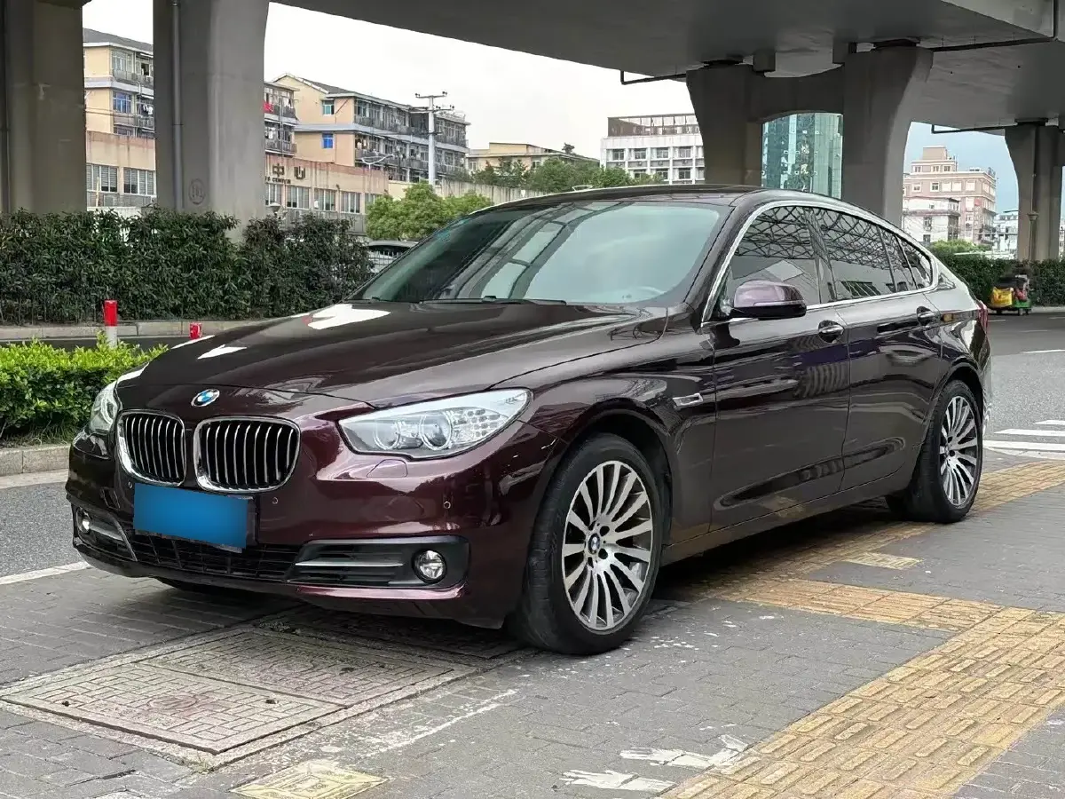 2014 BMW 5 Series GT 3.0T 306HP L6 8AT