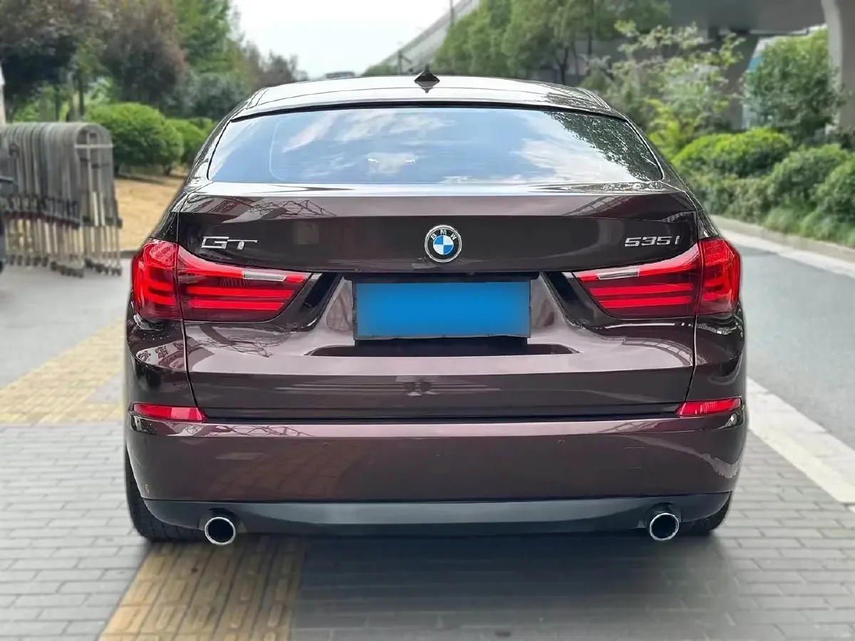 2014 BMW 5 Series GT 3.0T 306HP L6 8AT,autocango,china used car exporter,china ev exporter,chinese used car exporter,chinese used ev exporter