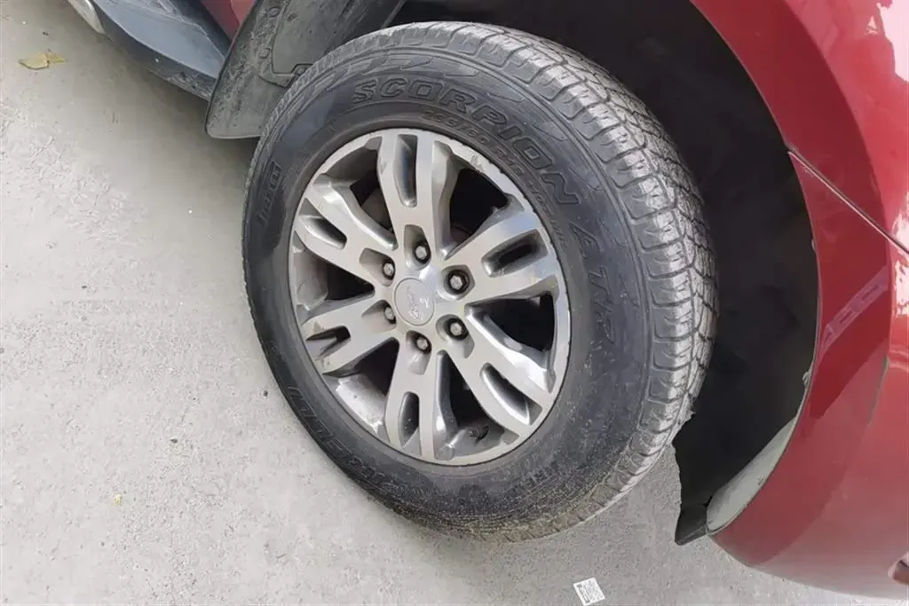 2017 Ford Everest 2.0T 245HP L4 6AT,autocango,china used car exporter,china ev exporter,chinese used car exporter,chinese used ev exporter