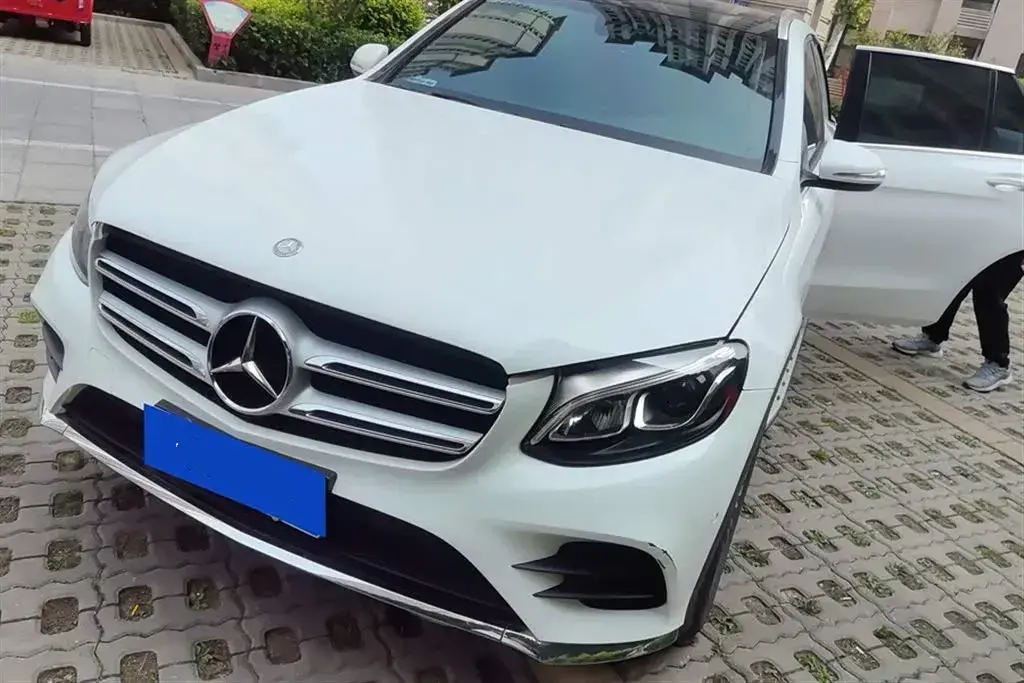 2017 Mercedes-Benz GLC Class 2.0T 211HP L4 9AT