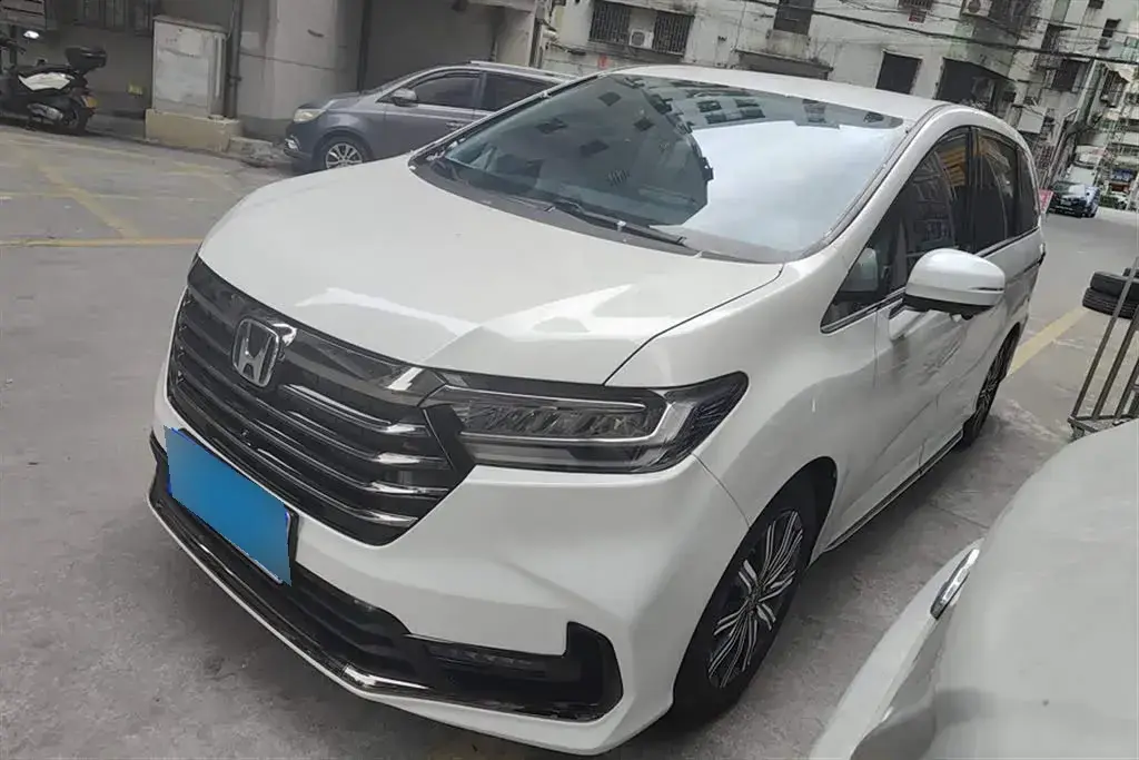 2022 Honda Odyssey 2.0L 146HP L4 E-CVT Hybrid