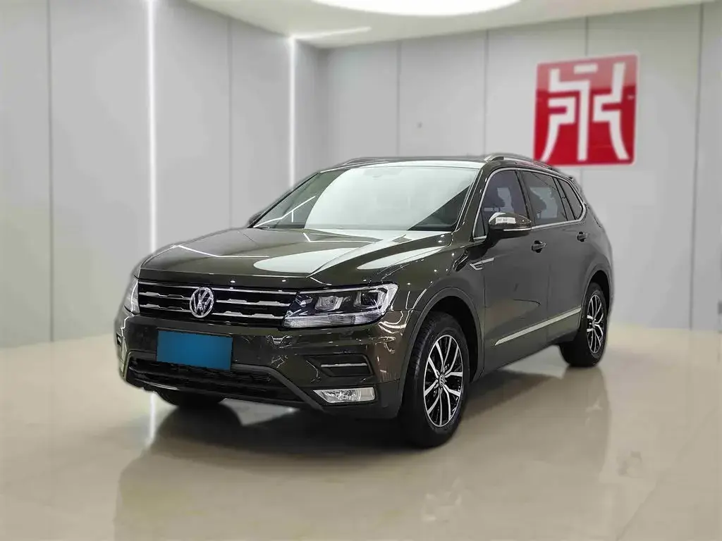 2017 Volkswagen Tiguan L 1.8T 180HP L4 7DCT