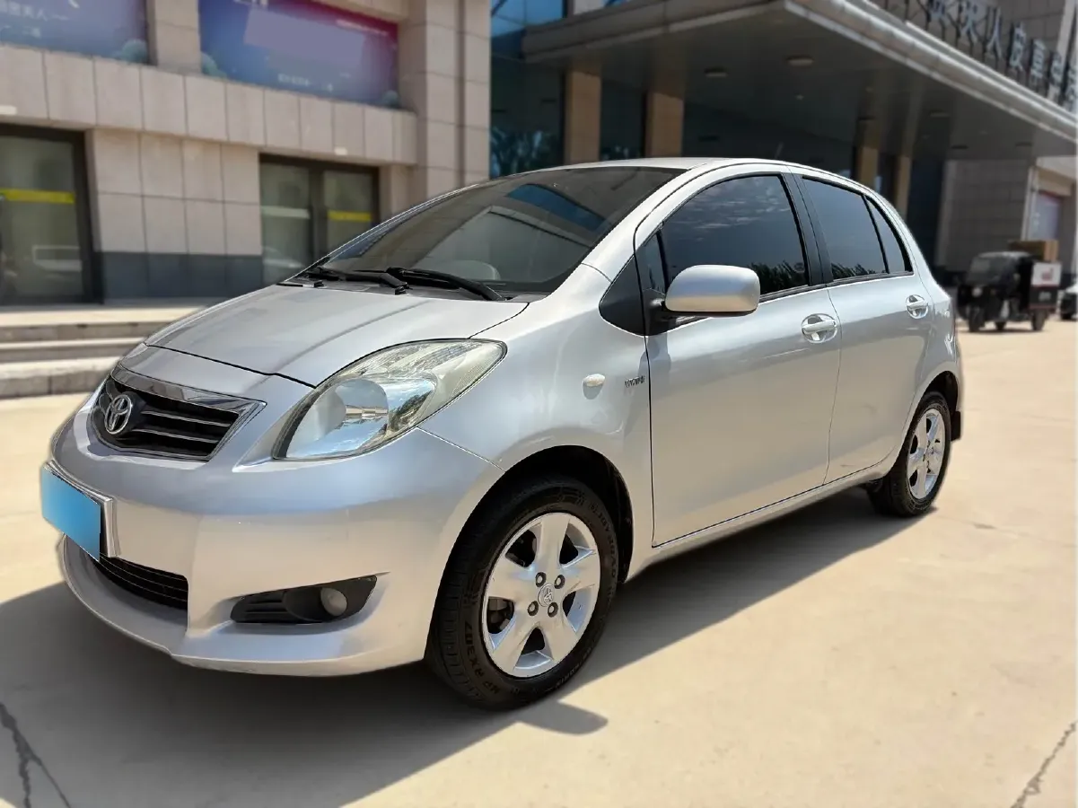 2011 Toyota Yaris 1.6L 118HP L4 4AT,autocango,china used car exporter,china ev exporter,chinese used car exporter,chinese used ev exporter