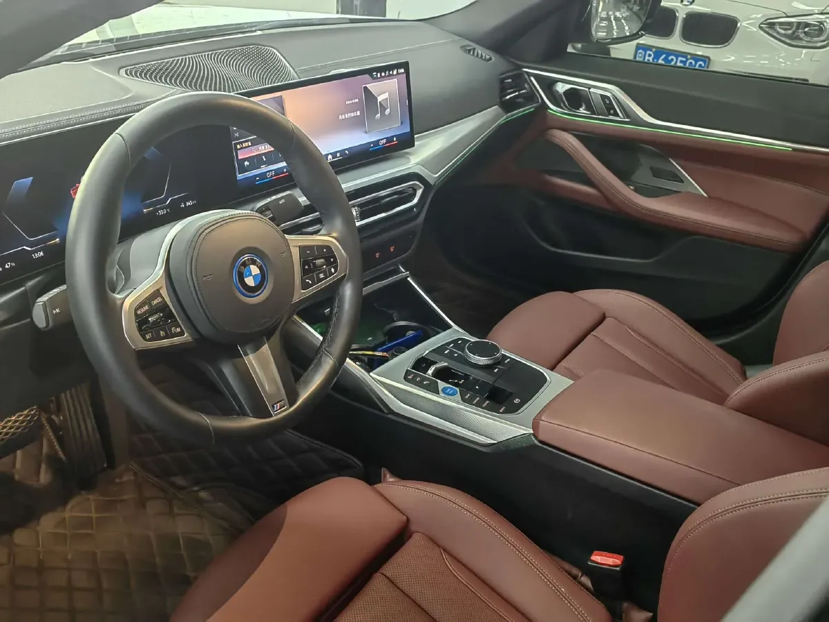 2023 BMW i4 BEV 83.9KWH,autocango,china used car exporter,china ev exporter,chinese used car exporter,chinese used ev exporter