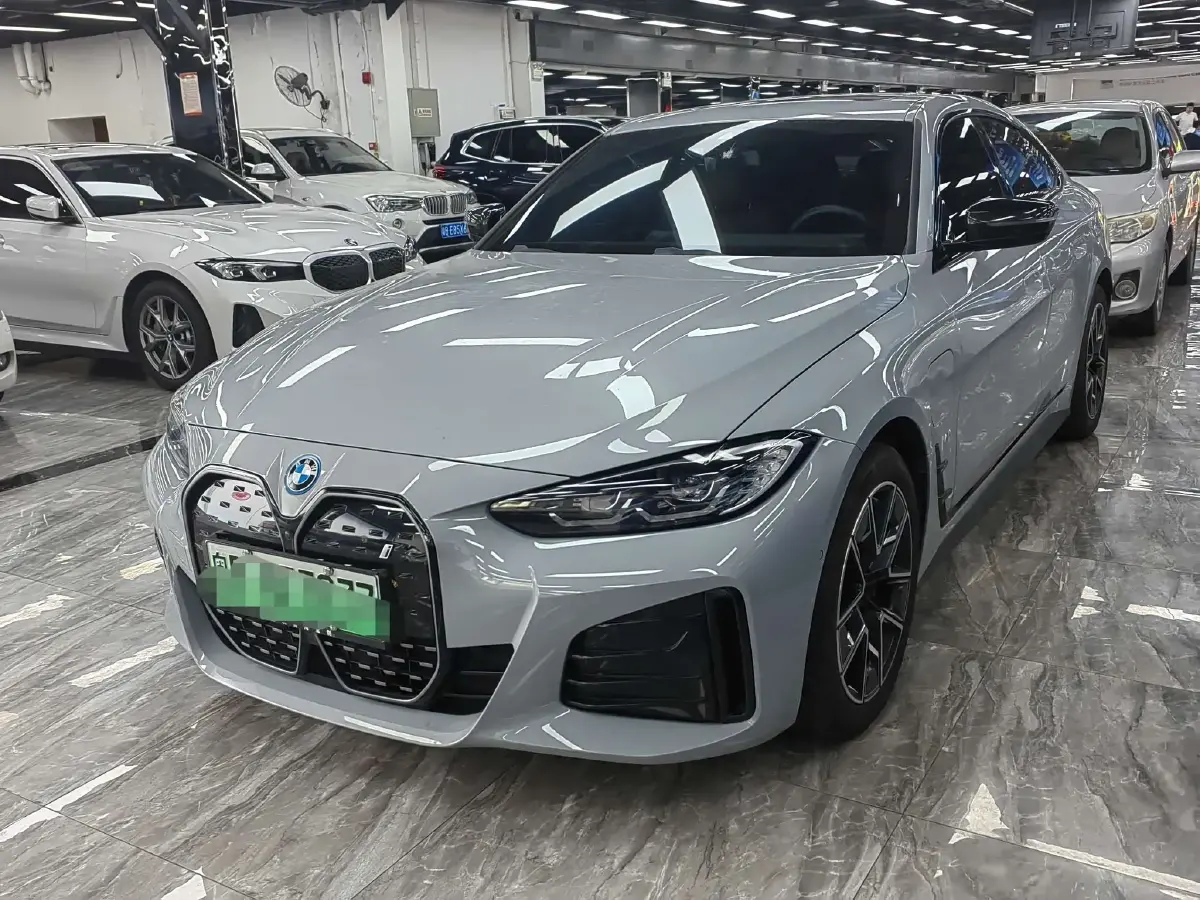 2023 BMW i4 BEV 83.9KWH