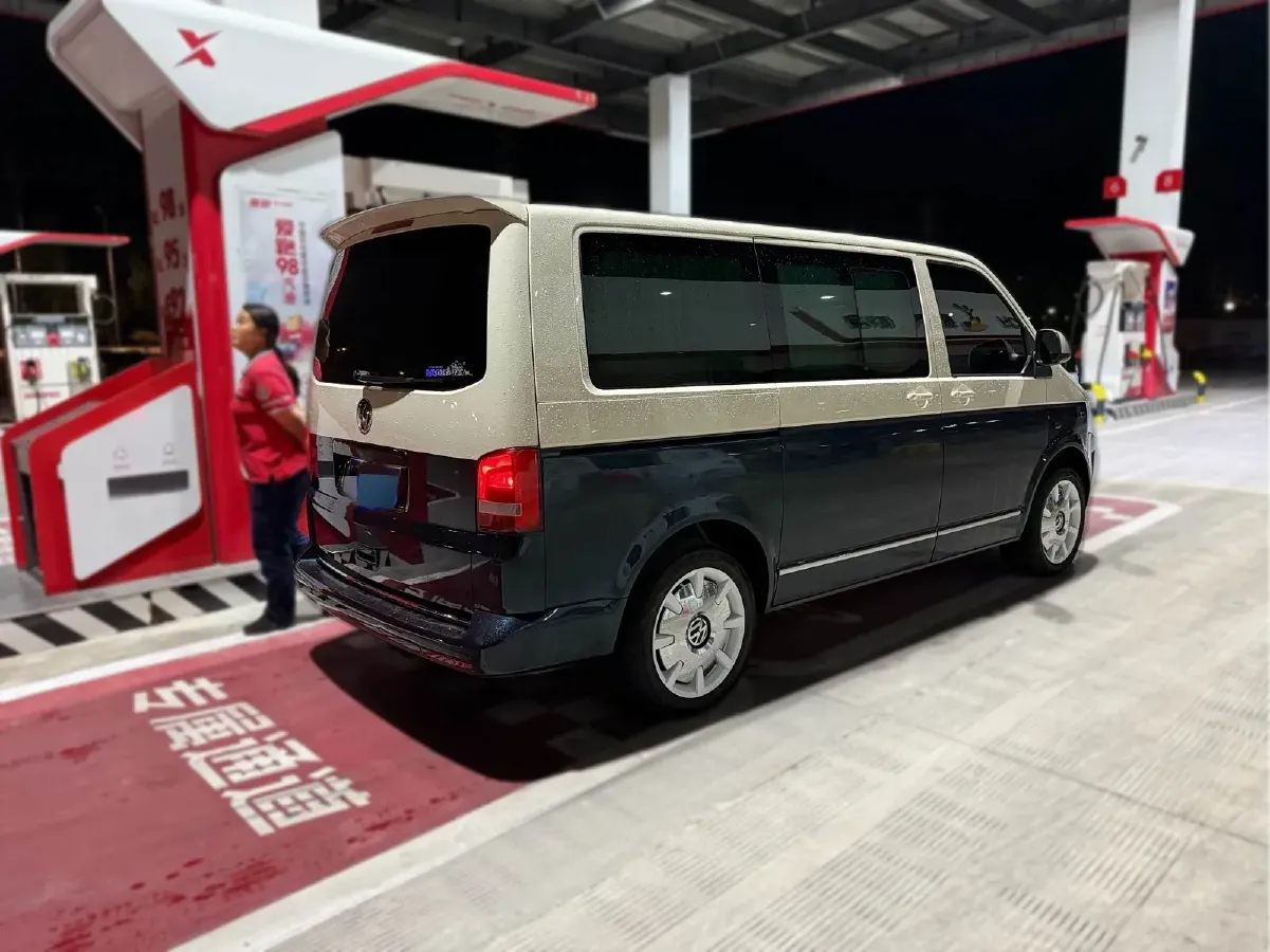 2012 Volkswagen Multivan 2.0T 204HP L4 7DCT,autocango,china used car exporter,china ev exporter,chinese used car exporter,chinese used ev exporter