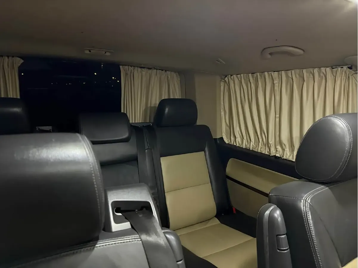 2012 Volkswagen Multivan 2.0T 204HP L4 7DCT,autocango,china used car exporter,china ev exporter,chinese used car exporter,chinese used ev exporter