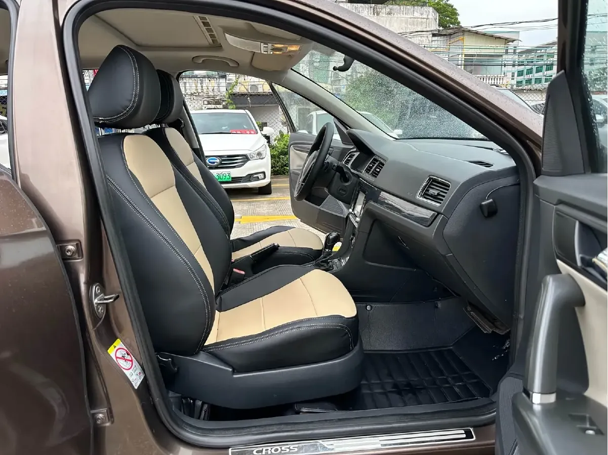 2014 Volkswagen Cross Lavida 1.4T 131HP L4 7DCT,autocango,china used car exporter,china ev exporter,chinese used car exporter,chinese used ev exporter