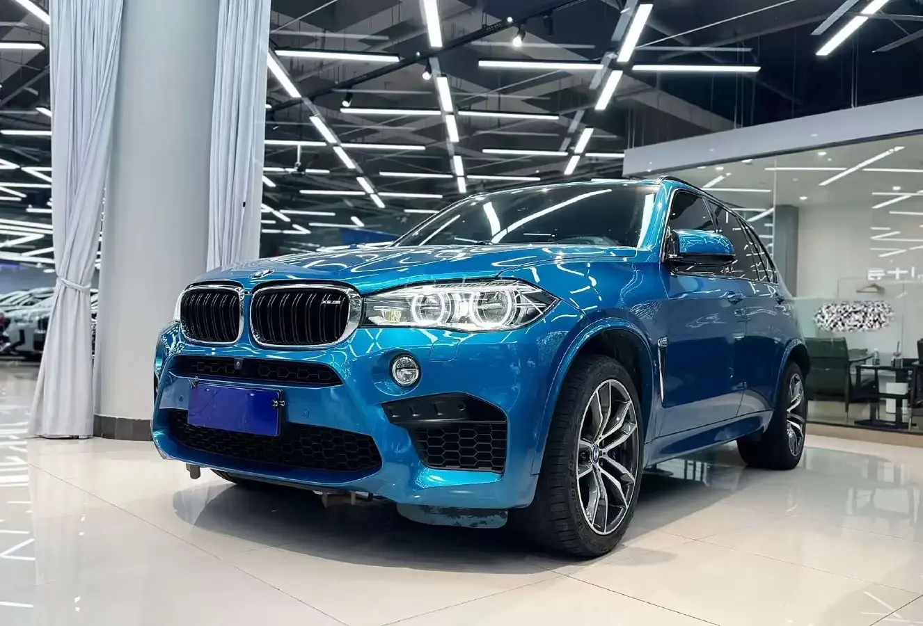 2015 BMW X5 M 4.4T 575HP V8 8AT