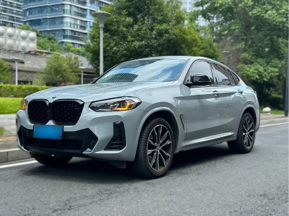 2022 BMW X4 2.0T 245HP L4 8AT