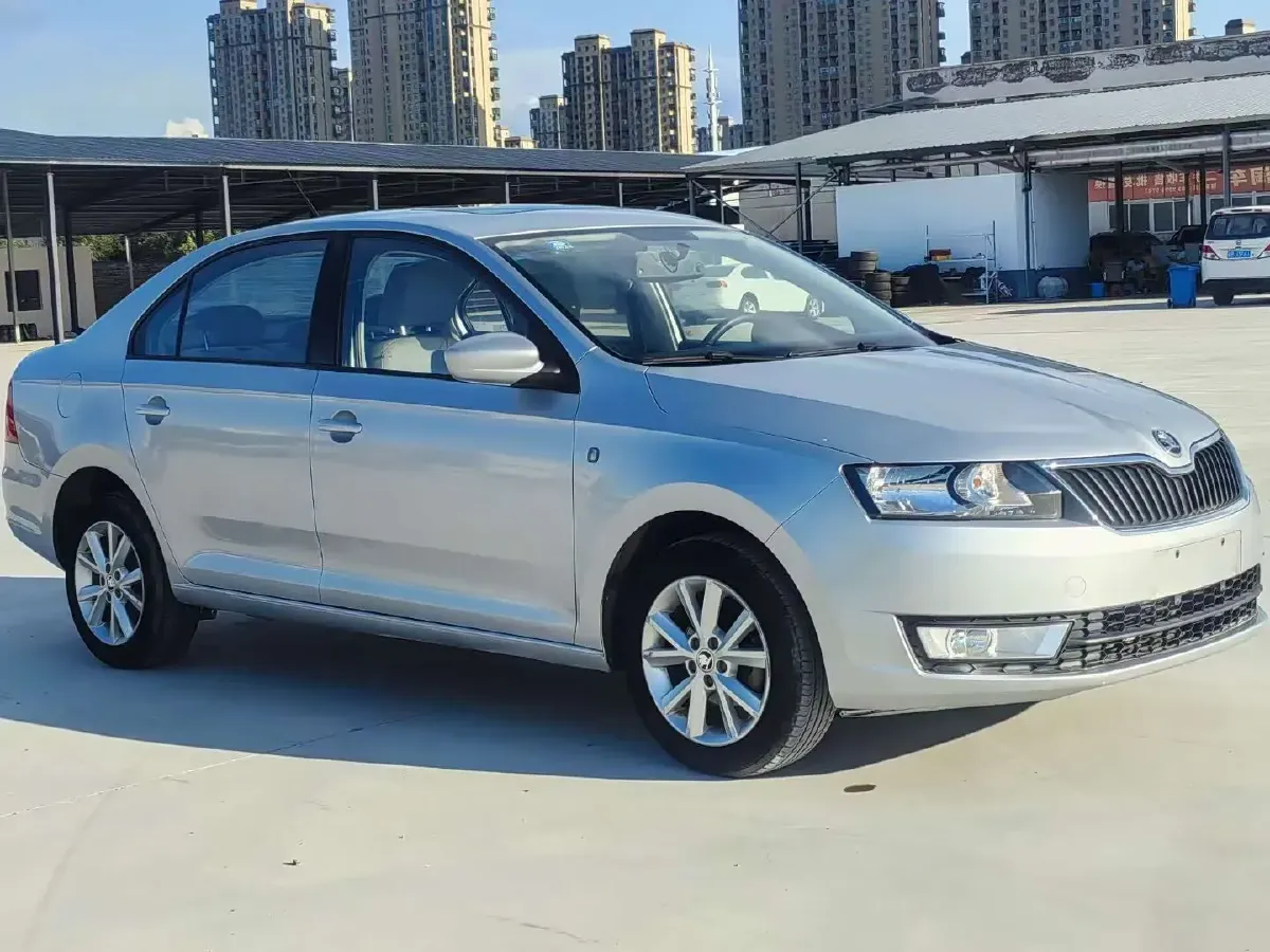 2015 Skoda Rapid 1.6L 110HP L4 6AT,autocango,china used car exporter,china ev exporter,chinese used car exporter,chinese used ev exporter