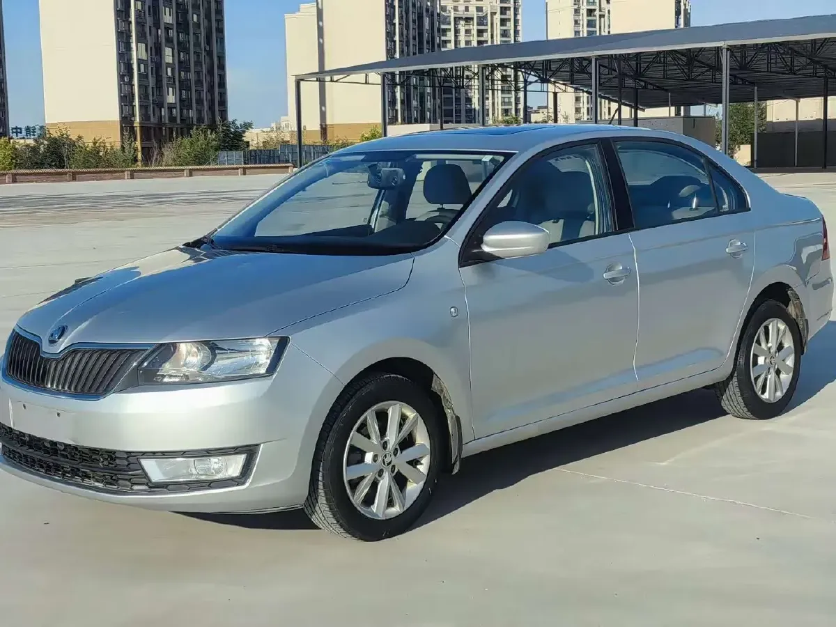 2015 Skoda Rapid 1.6L 110HP L4 6AT,autocango,china used car exporter,china ev exporter,chinese used car exporter,chinese used ev exporter