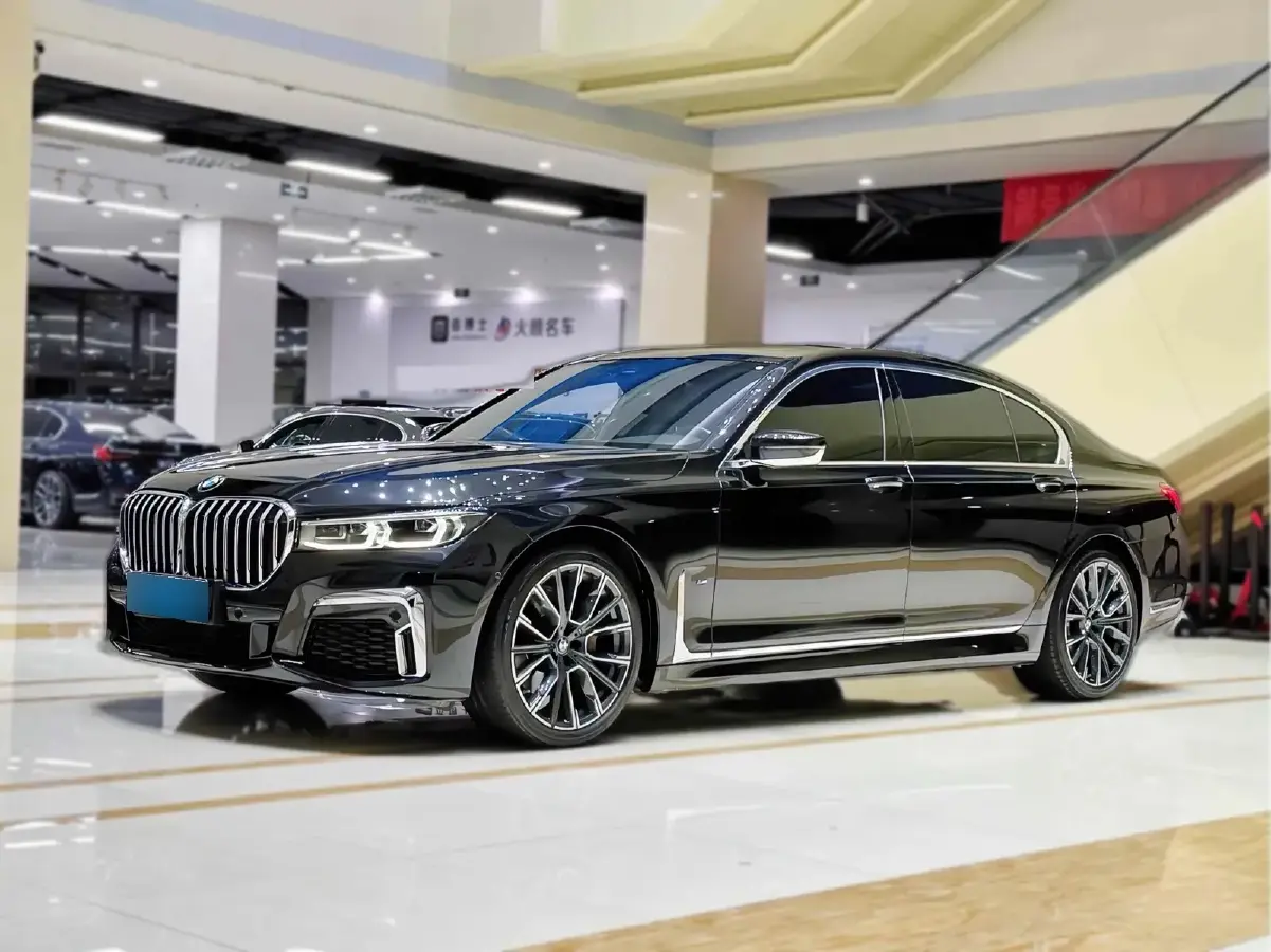 2021 BMW 7 Series 3.0T 340HP L6 8AT