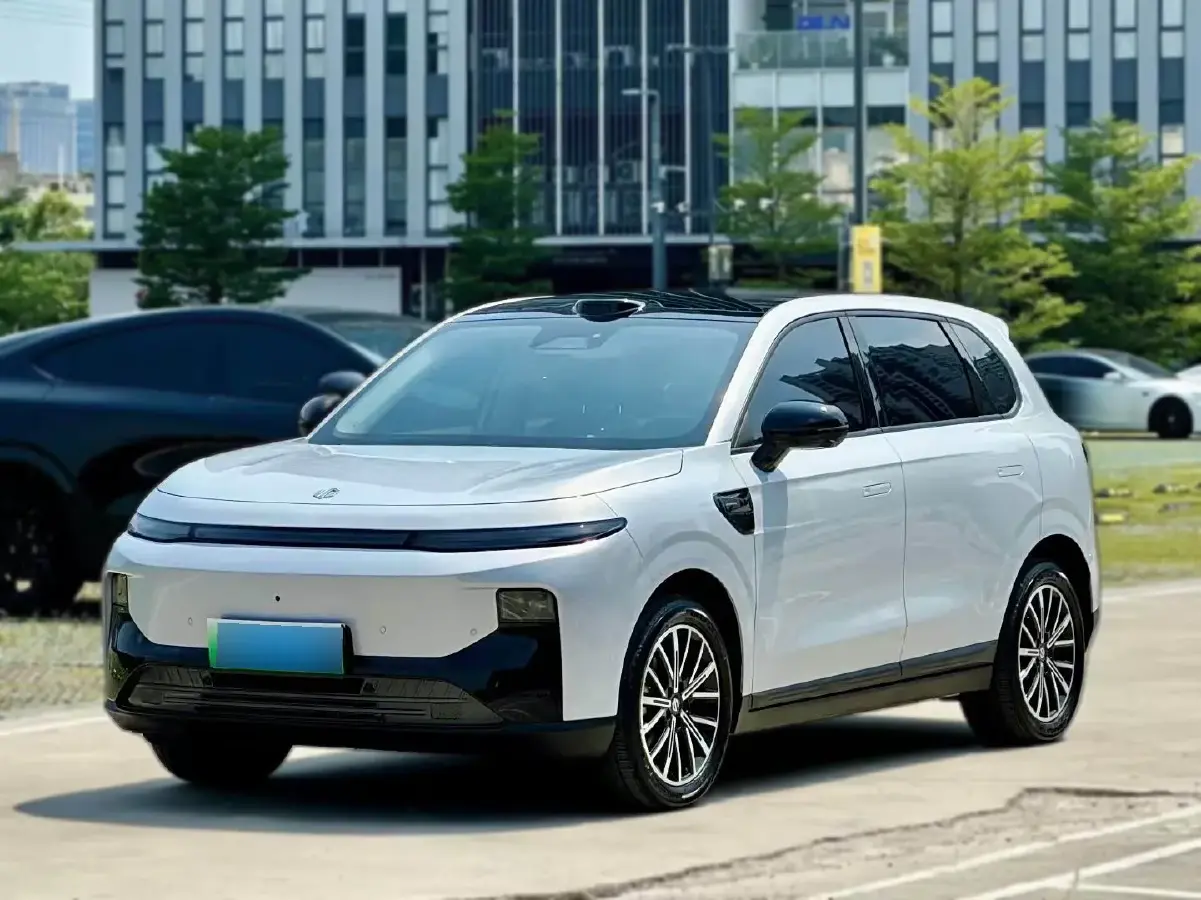 2025 Leapmotor B10 BEV 56.2KWH