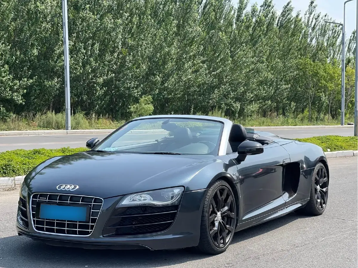2011 Audi R8 5.2L 525HP V10 6AMT