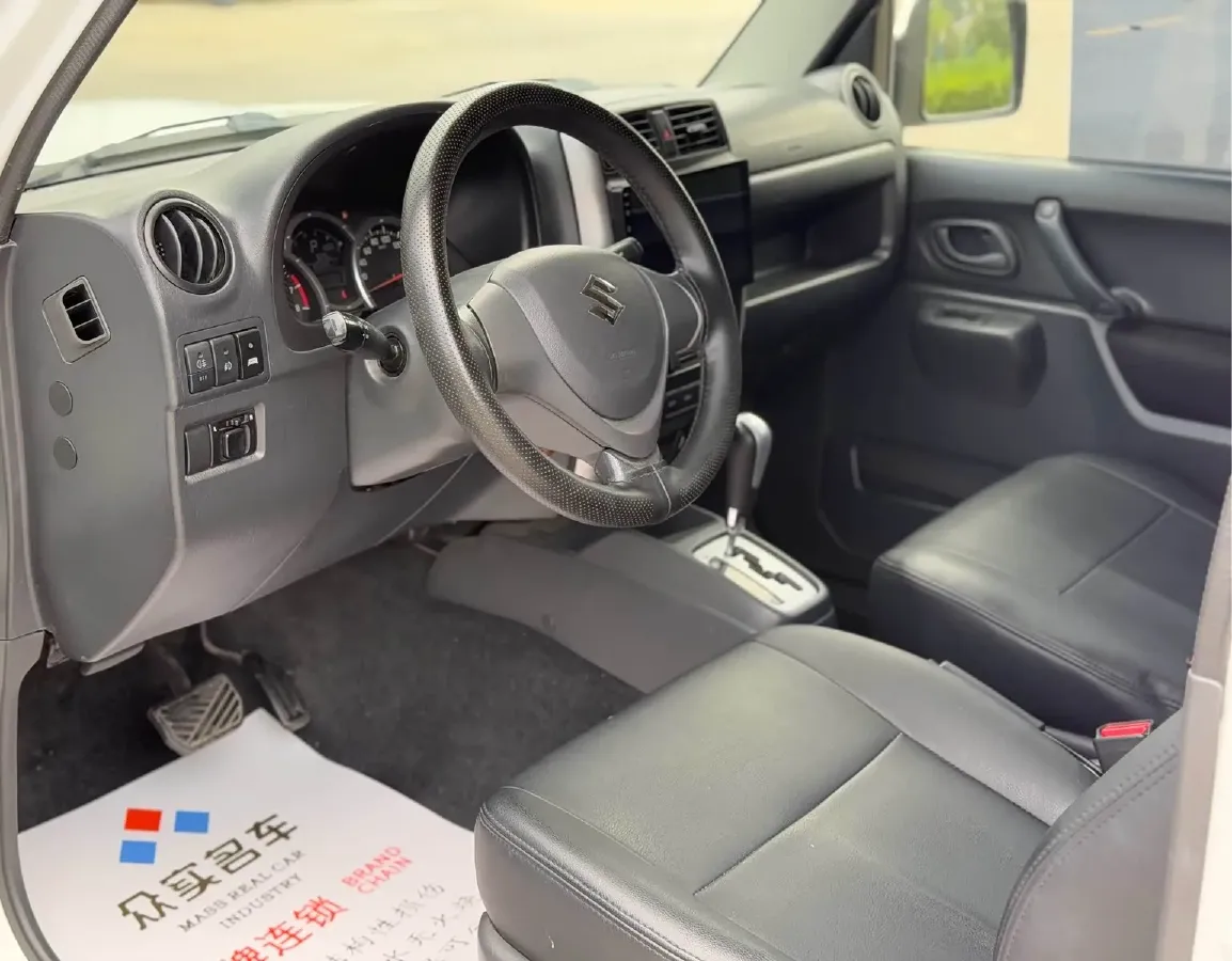 2015 Suzuki Jimny 1.3L 85HP L4 4AT,autocango,china used car exporter,china ev exporter,chinese used car exporter,chinese used ev exporter