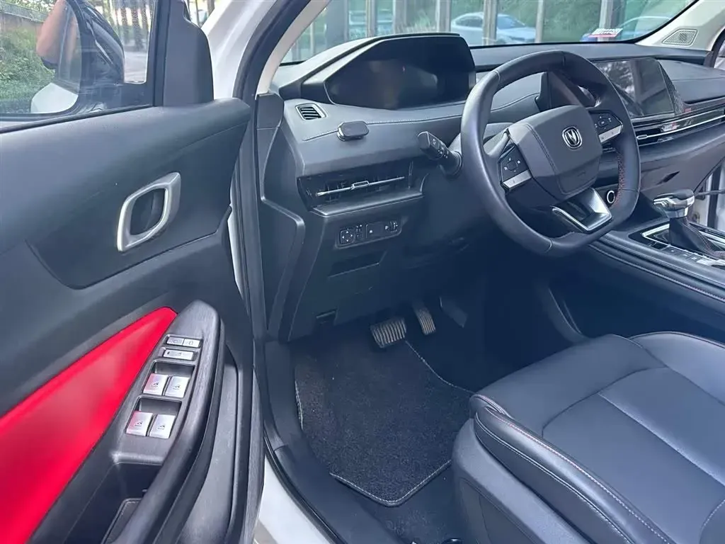 2022 ChangAn CS55 Plus 1.5T 188HP L4 7DCT,autocango,china used car exporter,china ev exporter,chinese used car exporter,chinese used ev exporter