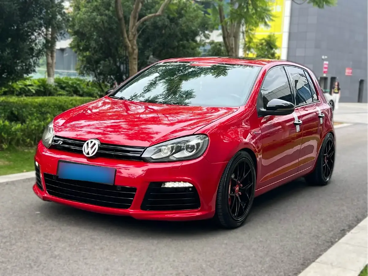 2011 Volkswagen Golf 2.0T 256HP L4 6DCT