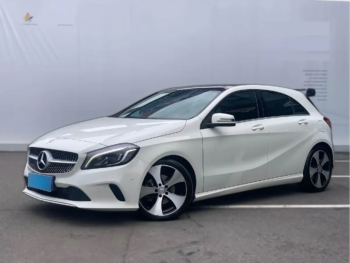 2016 Mercedes-Benz A Class 1.6T 156HP L4 7DCT