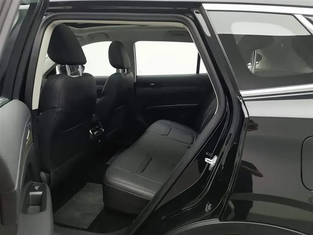 2022 Ford Equator Sport 1.5T 170HP L4 7DCT,autocango,china used car exporter,china ev exporter,chinese used car exporter,chinese used ev exporter