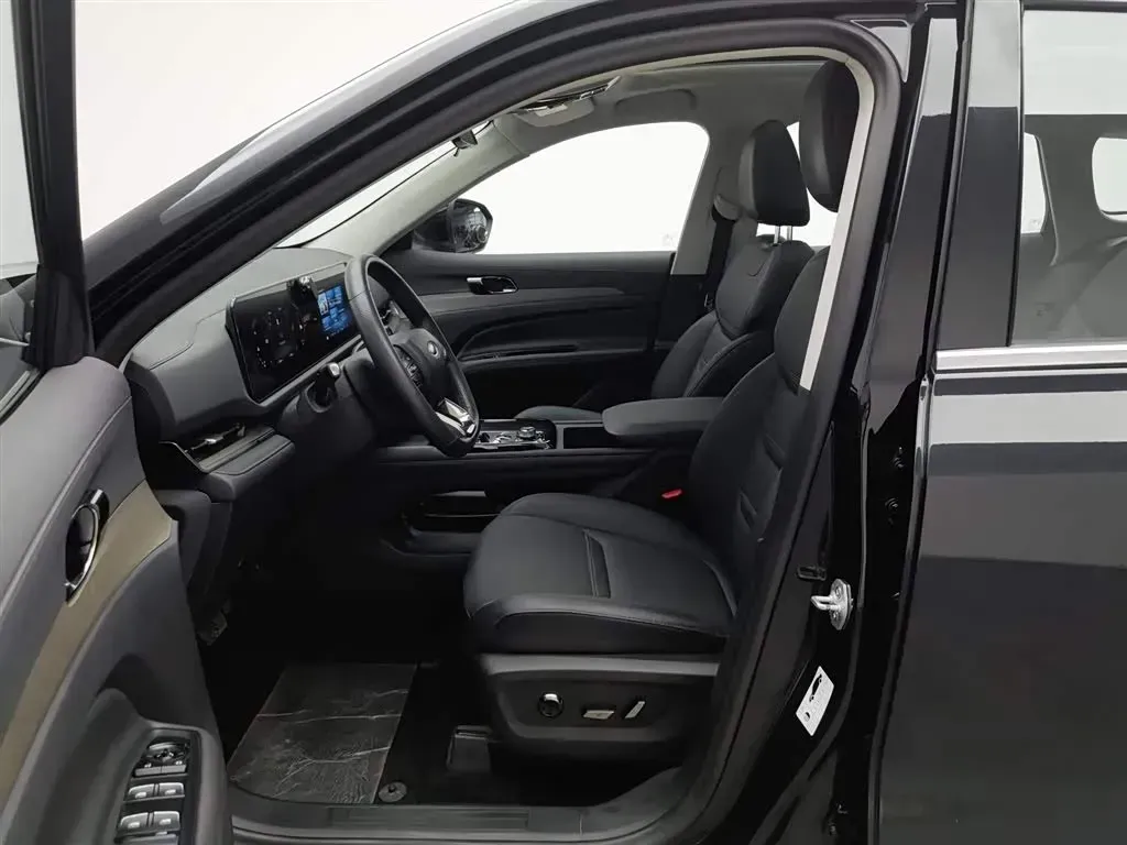 2022 Ford Equator Sport 1.5T 170HP L4 7DCT,autocango,china used car exporter,china ev exporter,chinese used car exporter,chinese used ev exporter