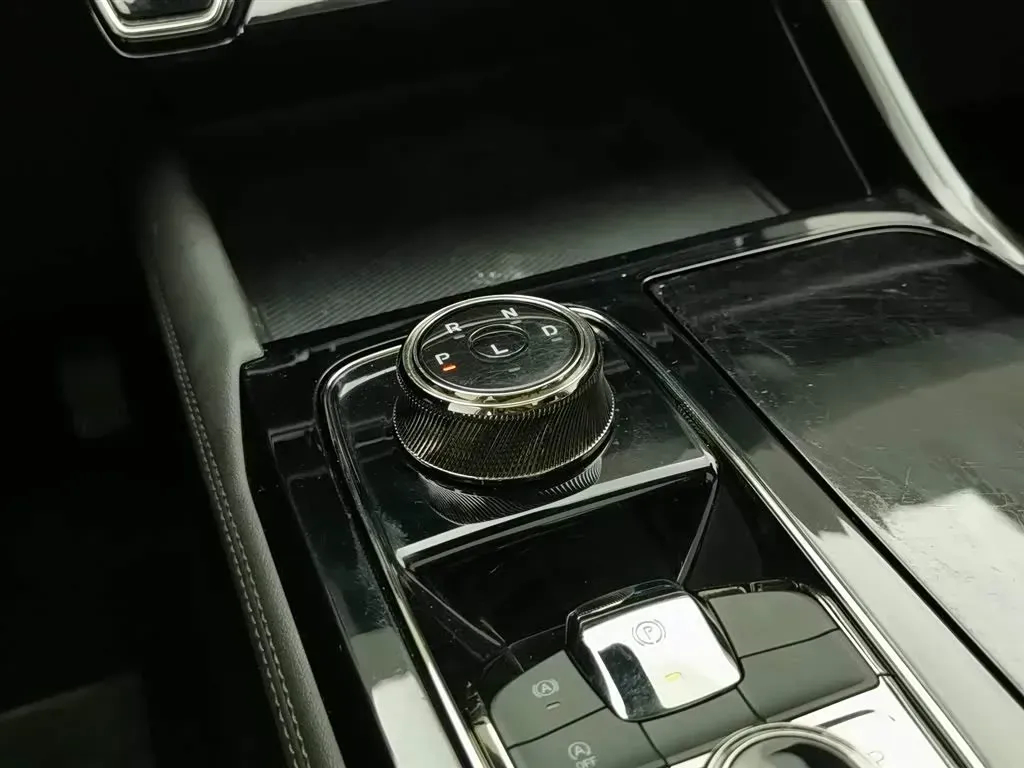 2022 Ford Equator Sport 1.5T 170HP L4 7DCT,autocango,china used car exporter,china ev exporter,chinese used car exporter,chinese used ev exporter