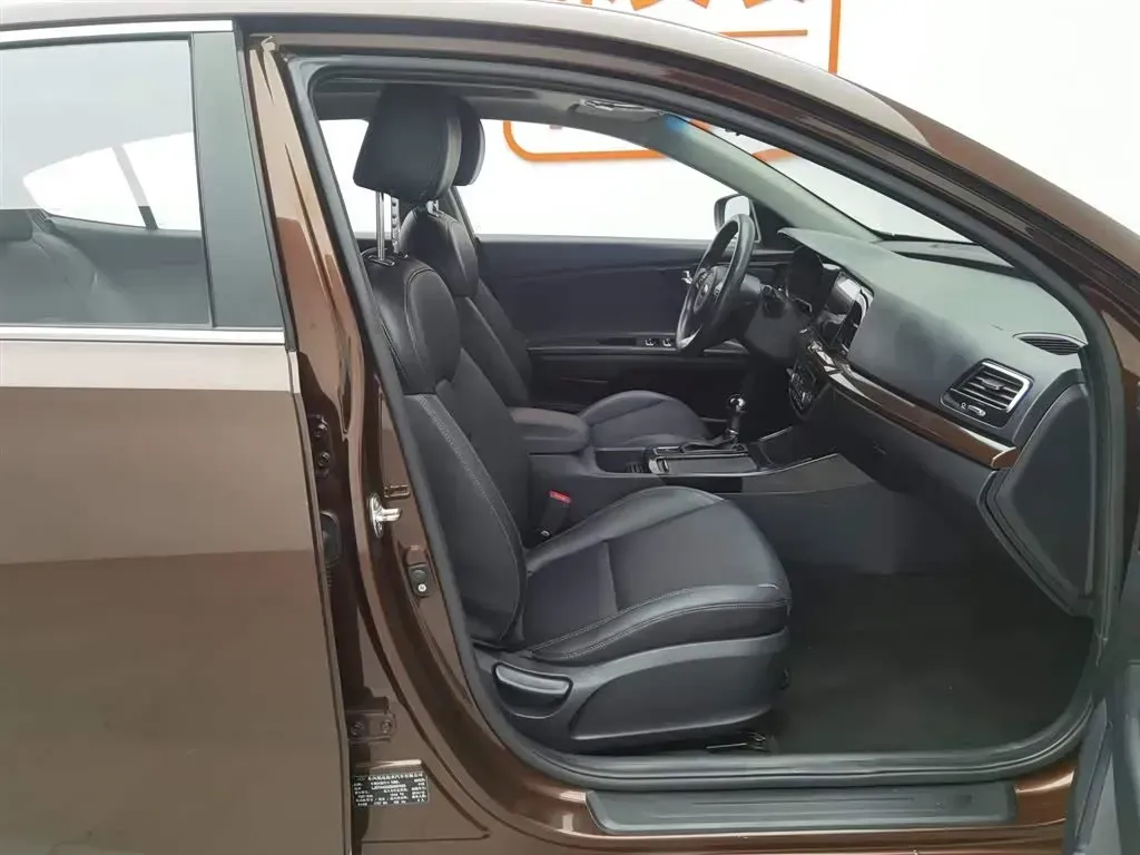 2014 Kia K4 1.8L 143HP L4 6AT,autocango,china used car exporter,china ev exporter,chinese used car exporter,chinese used ev exporter