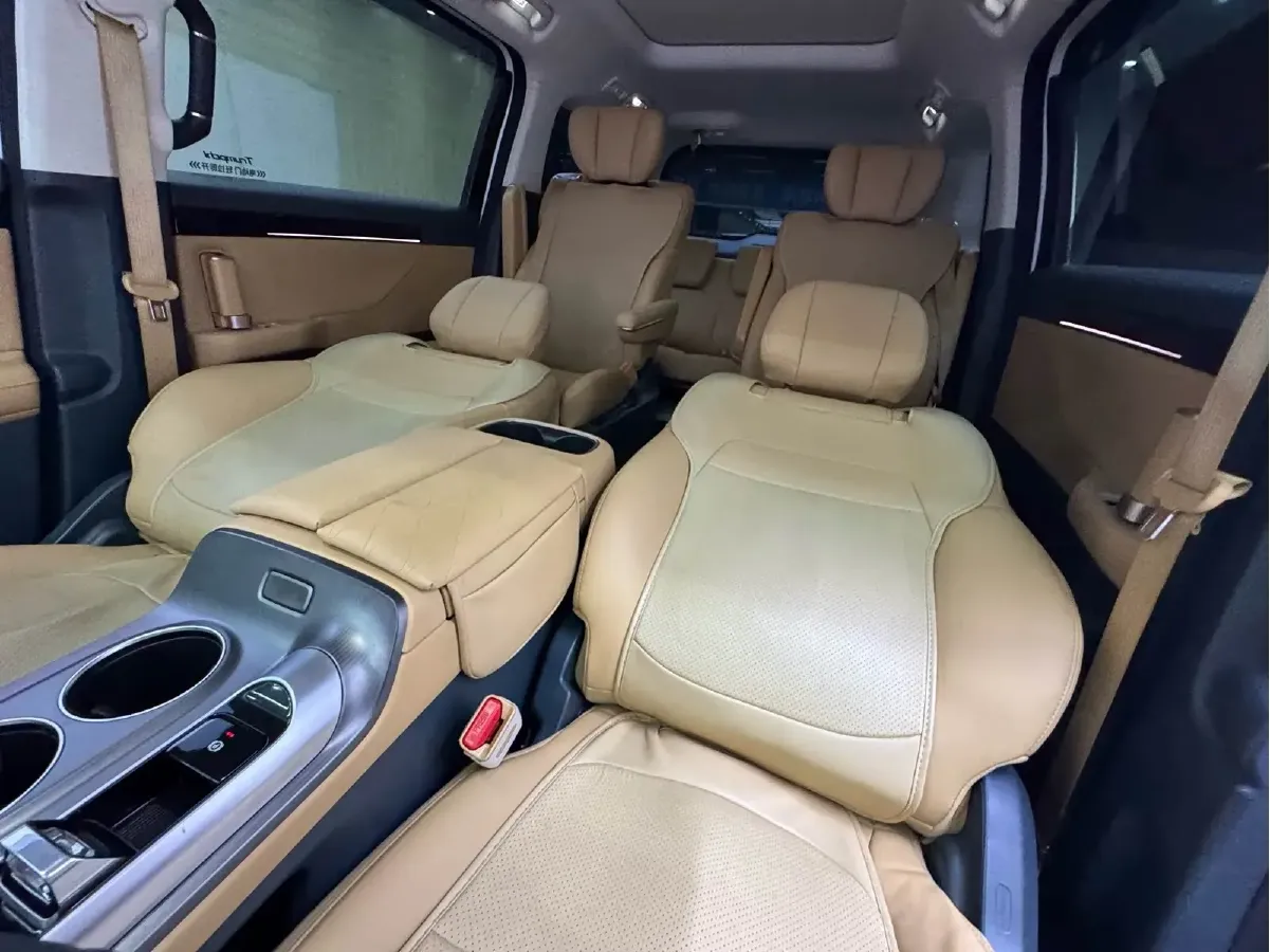 2024 GAC Trumpchi E8 2.0L 140HP L4 2DHT PHEV 25.57KWH,autocango,china used car exporter,china ev exporter,chinese used car exporter,chinese used ev exporter