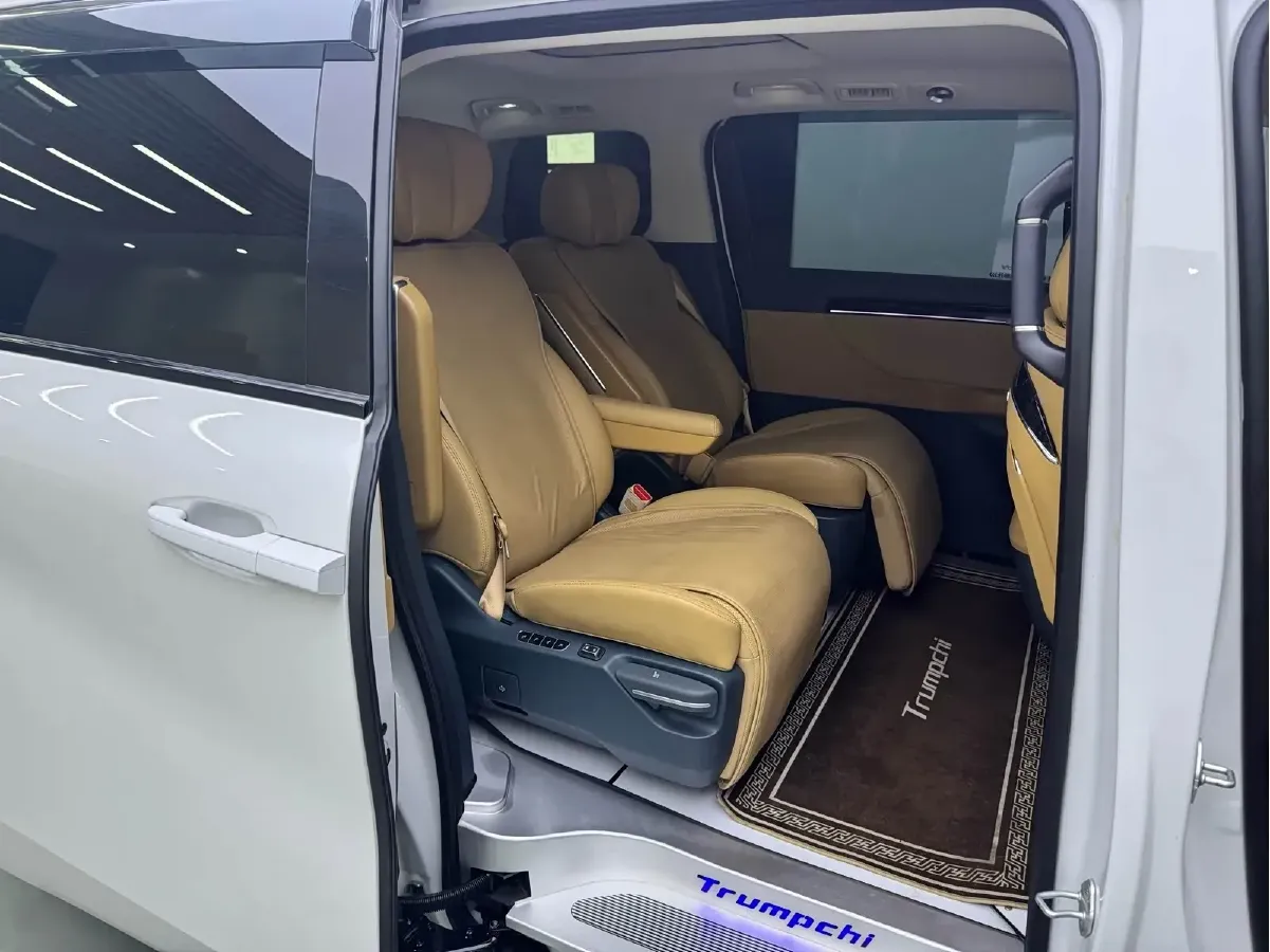 2024 GAC Trumpchi E8 2.0L 140HP L4 2DHT PHEV 25.57KWH,autocango,china used car exporter,china ev exporter,chinese used car exporter,chinese used ev exporter