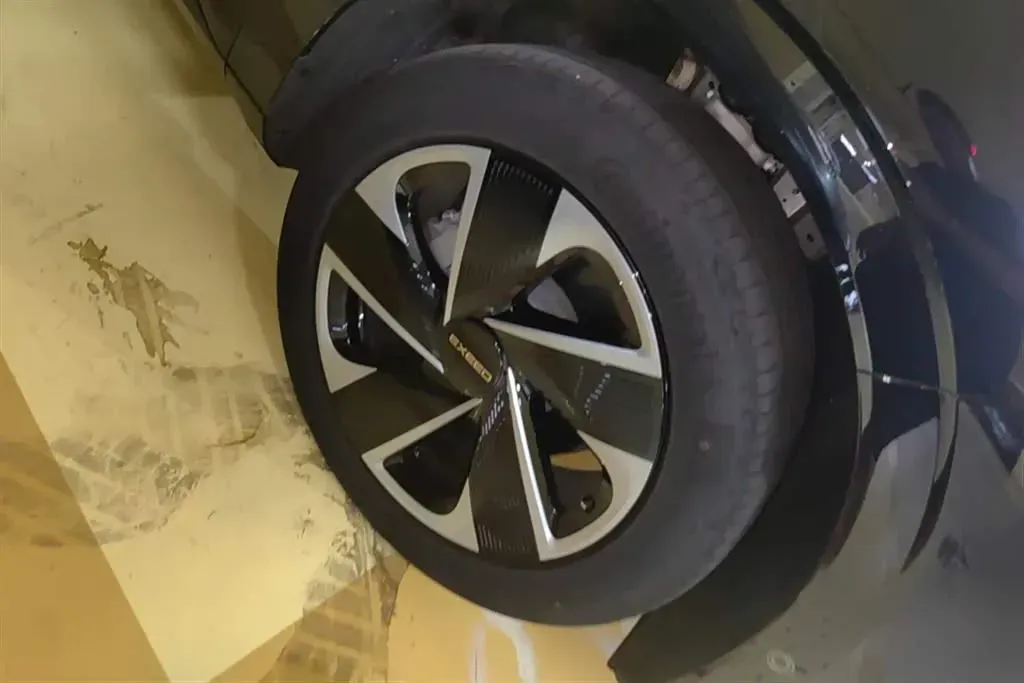 2024 Exceed Sterra ET REEV 156HP REEV 32KWH,autocango,china used car exporter,china ev exporter,chinese used car exporter,chinese used ev exporter